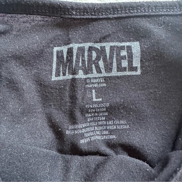 Marvel | Deadpool Face Graphic Short Sleeve Tee | Size Large - Picture 7 of 9